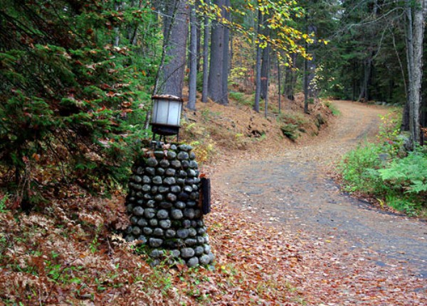 Entrance to Ridge Cabins